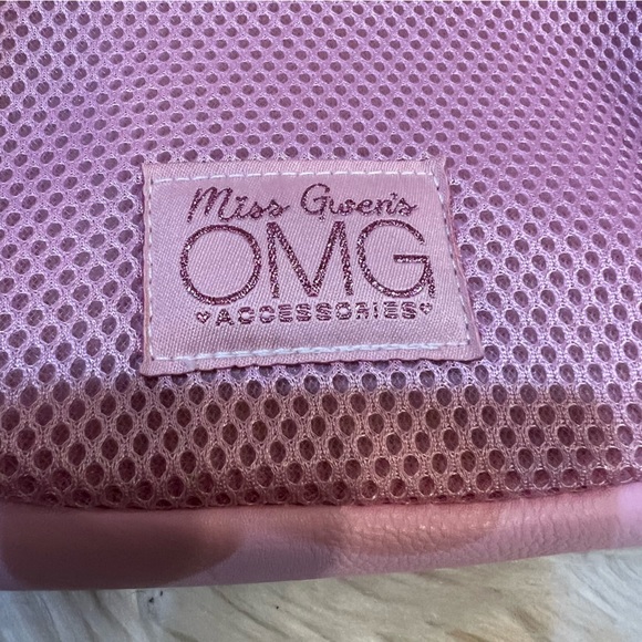 Miss Gwen’s OMG Accessories NWT Plush Princess Unicorn Mini Backback - Picture 4 of 6